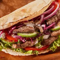 Czy kebab jest zdrowy? Poznaj prawdę o składnikach i wartościach odżywczych