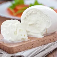 Czy mozzarella jest zdrowa - poznaj prawdę o wpływie sera na organizm